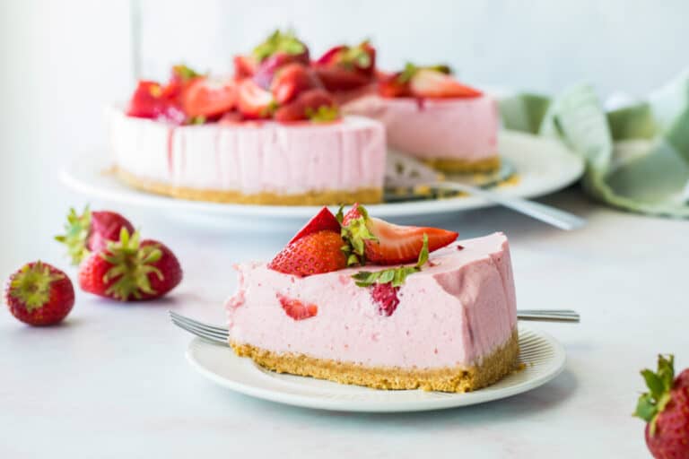 The Best Strawberry Cheesecake Recipe
