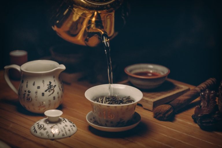 How To Prepare Oolong Tea- Origins, Varieties & Steeping Instruction