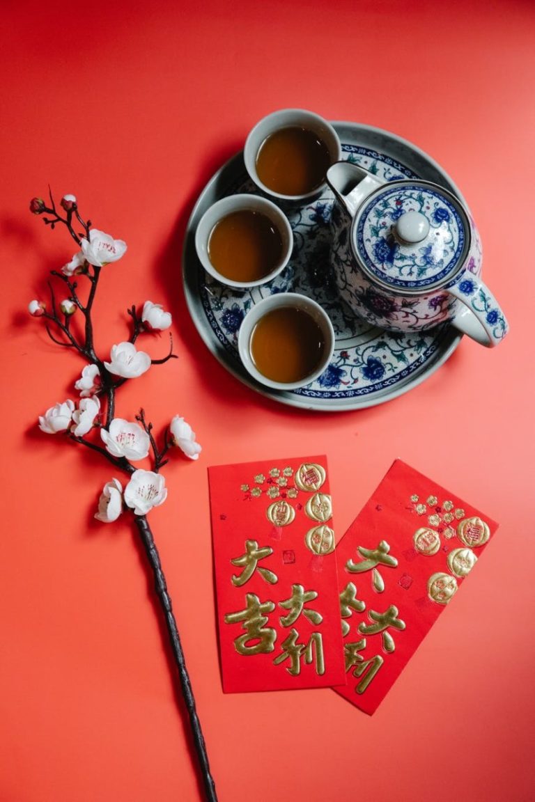 Chinese Vs Japanese Tea Set: What To Look For In  Teacups & Tea Tools?
